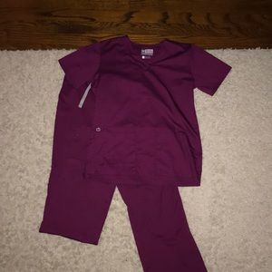 Wonderwork Maroon Scrub Set